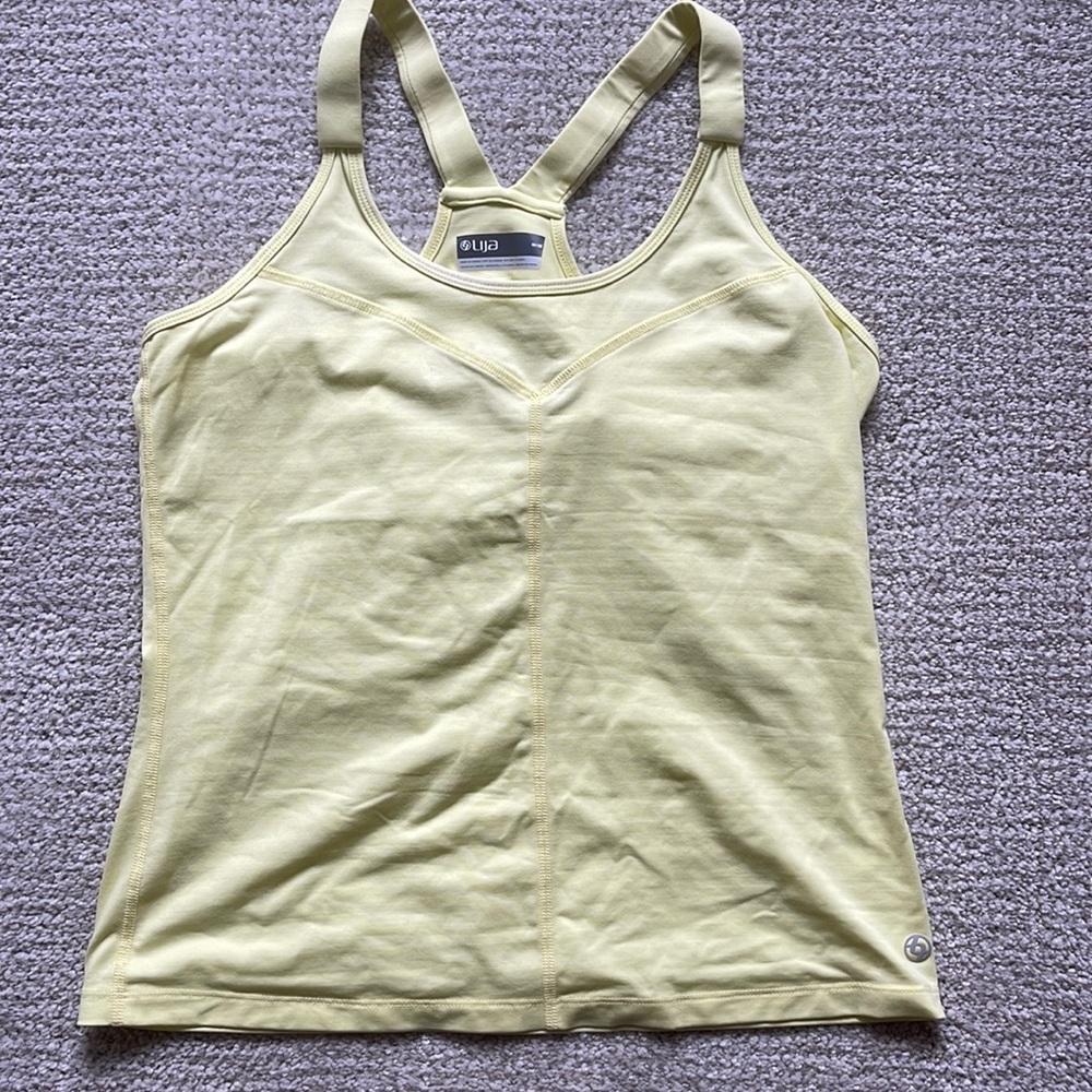 workout tank